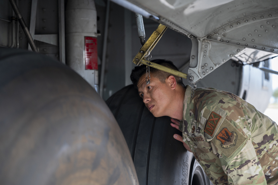 Air Force photograph by Staff Sgt. Kristine Legate