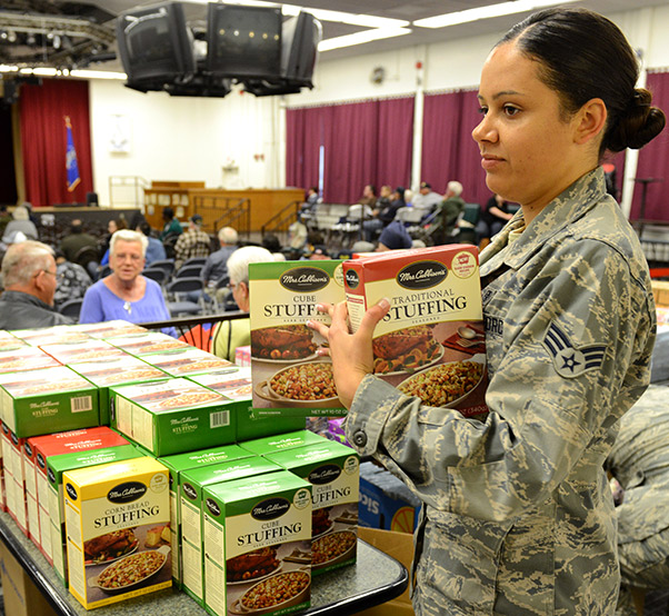 Veterans, spouses attend Edwards retiree appreciation day | Aerotech News & Review