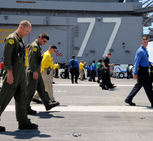 Navy photograph by PO2 Ryan Seelbach