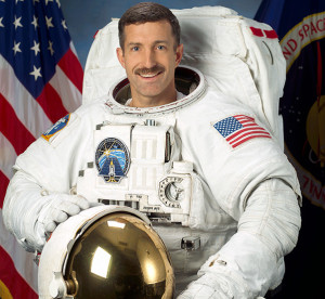 astronaut-retire