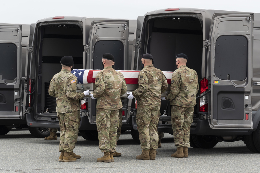 Army Staff Sgt. Knauss honored in dignified transfer Aug. 29