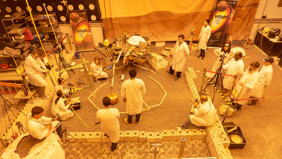 NASA/JPL-Caltech/IPGP photograph