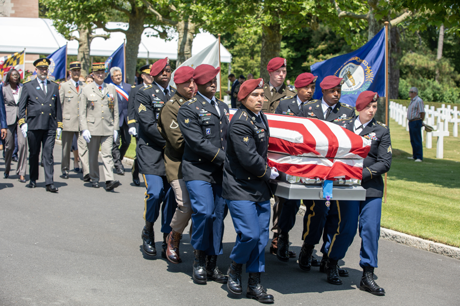 American Battle Monuments Commission photograph by Russell Toof