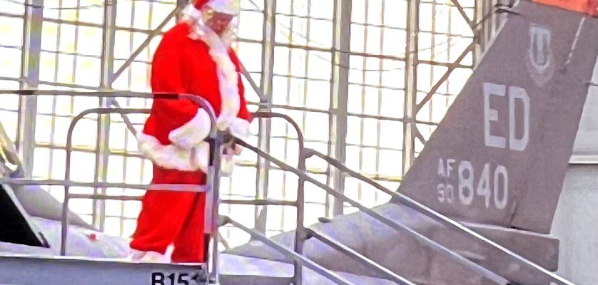 Santa arrives in F-16 (Courtesy photos Atherine Blanco Coffee4Vets)